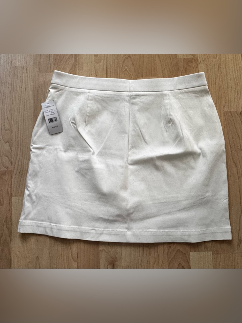 Rafaella White Skirt with built in shorts.